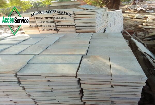 Les Pierres Quartzites Taillées